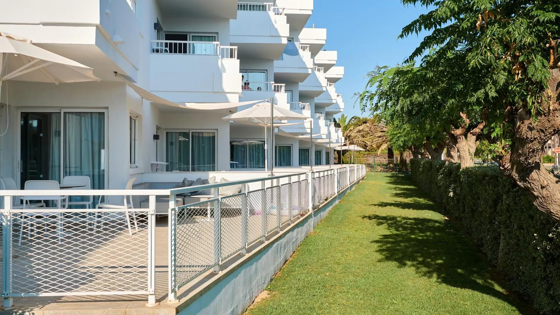 Hipotels Apartamentos Cala Bona 4*, Cala Bona (Mallorca)