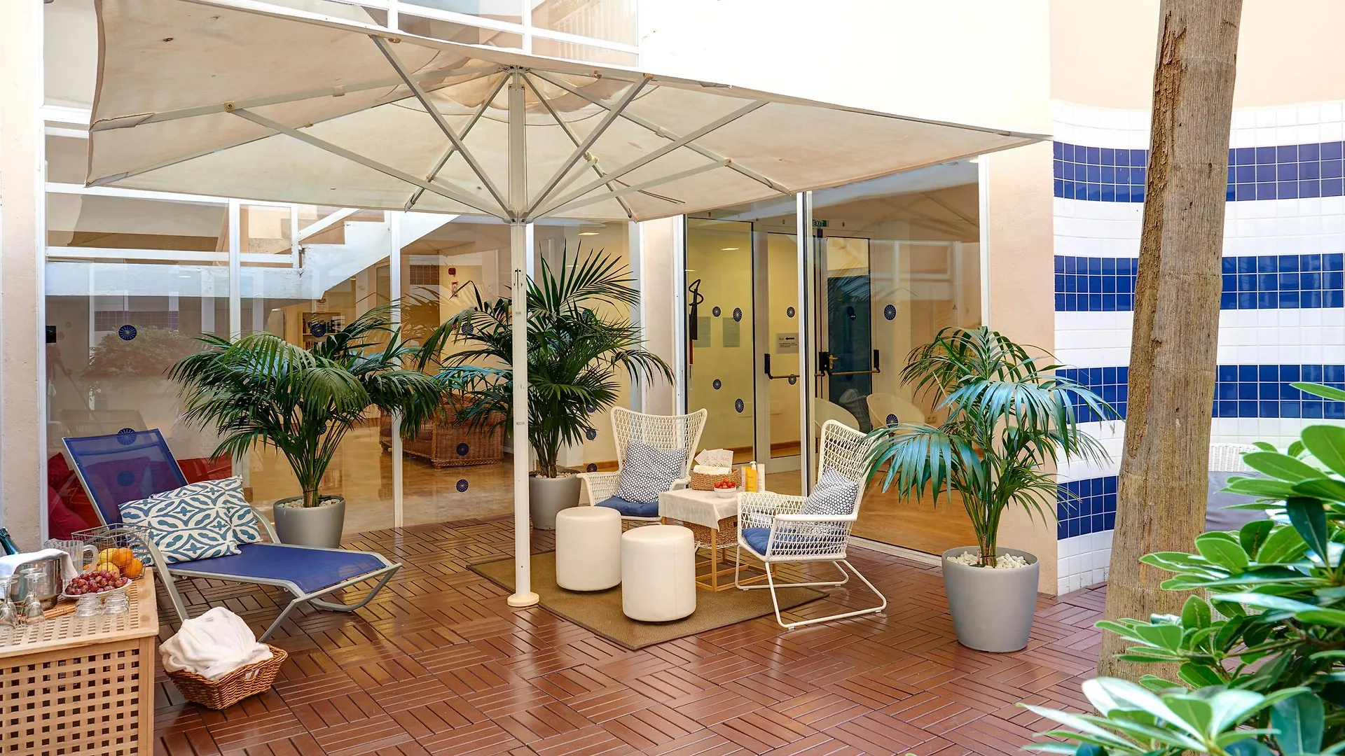 Hipotels Apartamentos Cala Bona 4*, Cala Bona (Mallorca) Spain