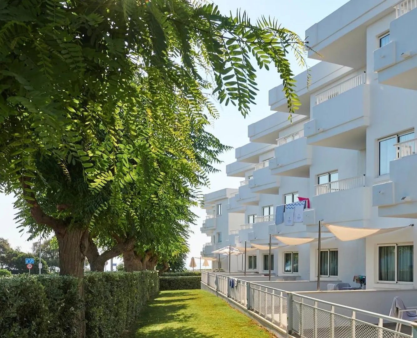 Hipotels Apartamentos Cala Bona Hotel